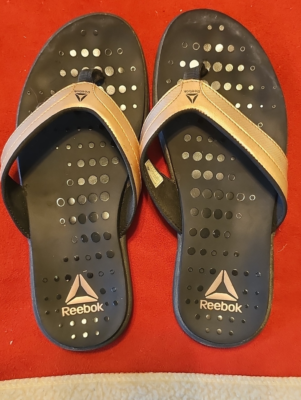 REEBOK  GOLD & Black LADIES FLIP FLOPS Thong Sandals 7